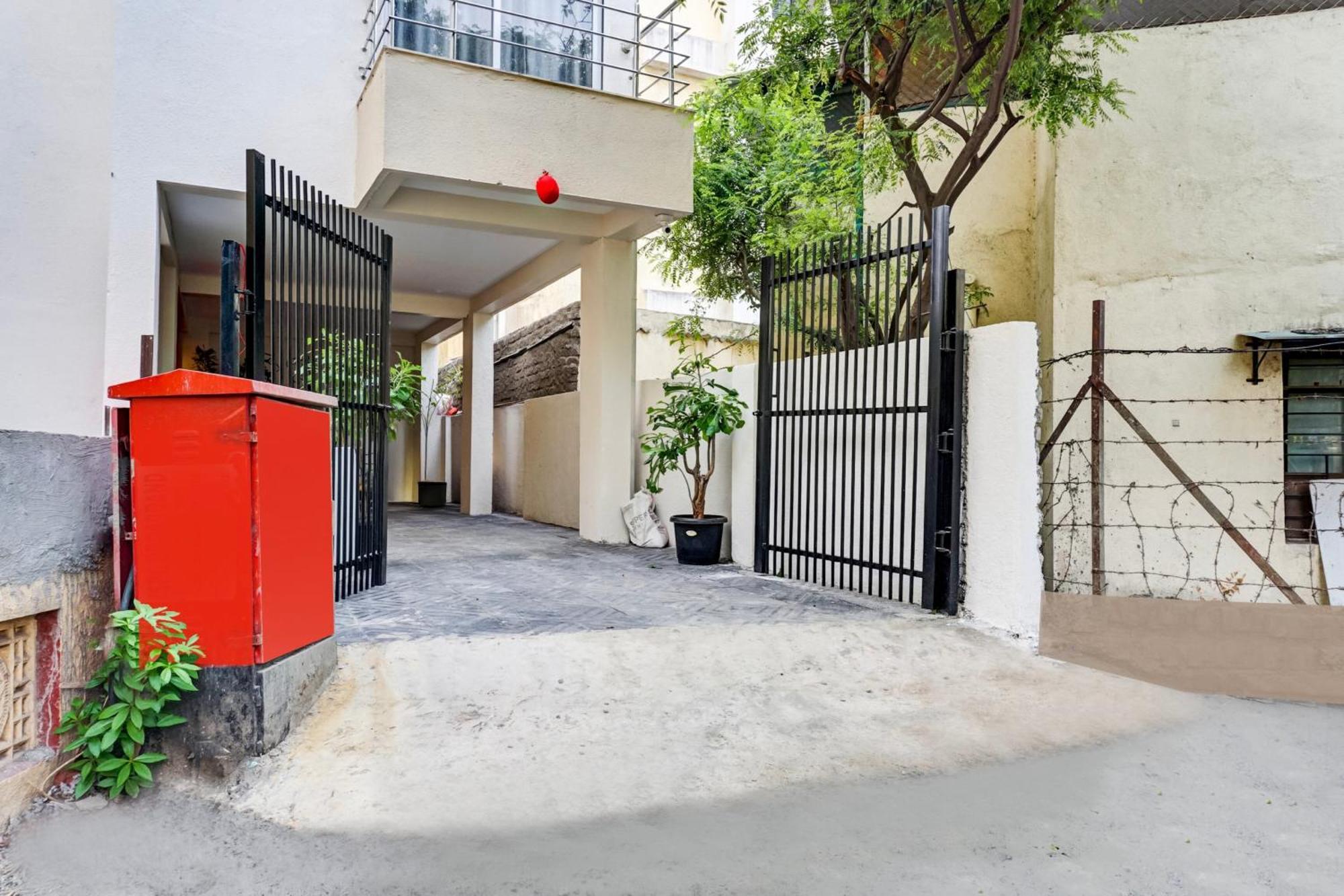 Super O Rova Near Phoenix Marketcity - Viman Nagar